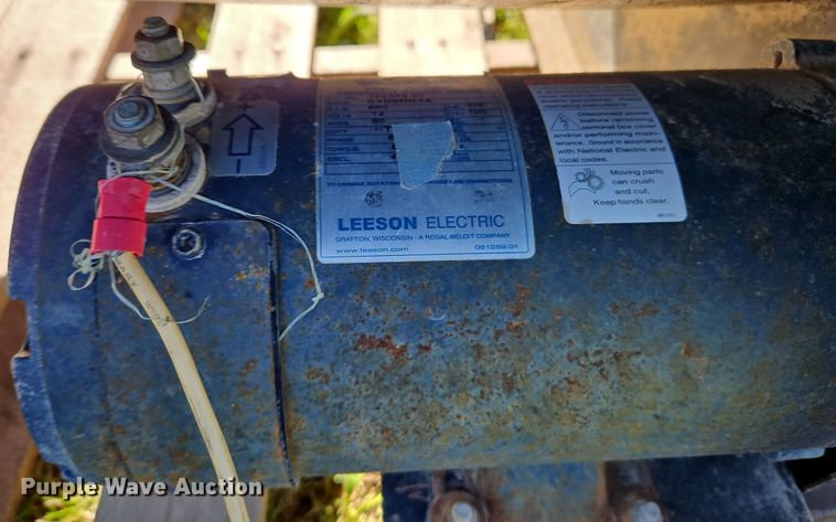 image for item EI3738 Cake feeder