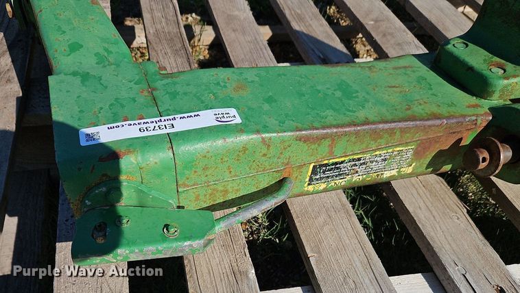 image for item EI3739 John Deere three point quick coupler