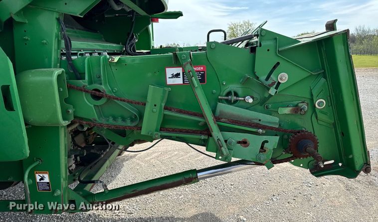 image for item EJ0389 2006 John Deere 9760 STS RWA combine