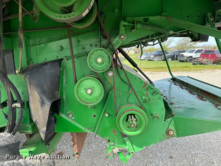 image for item EJ0389 2006 John Deere 9760 STS RWA combine