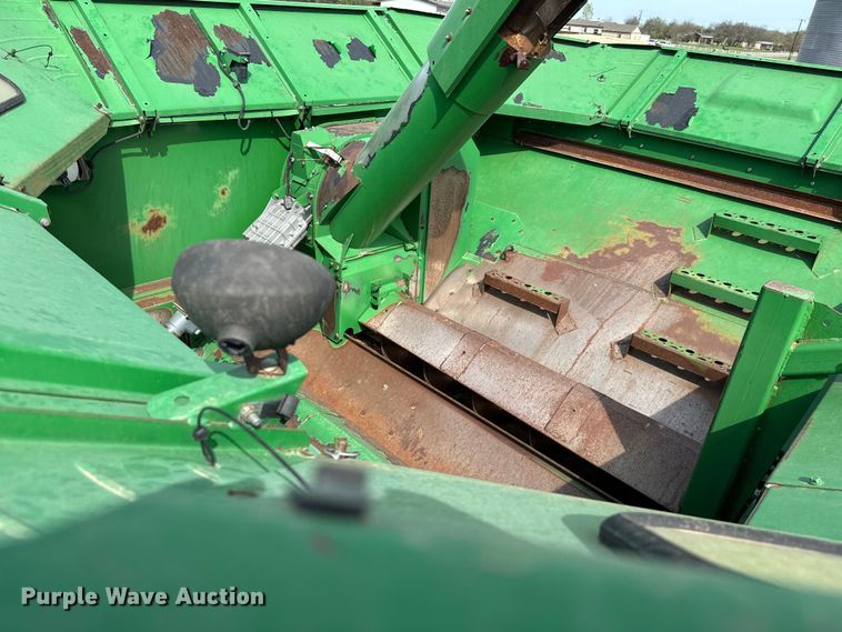 image for item EJ0389 2006 John Deere 9760 STS RWA combine