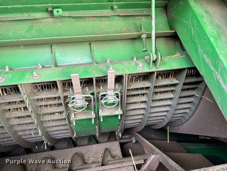 image for item EJ0389 2006 John Deere 9760 STS RWA combine