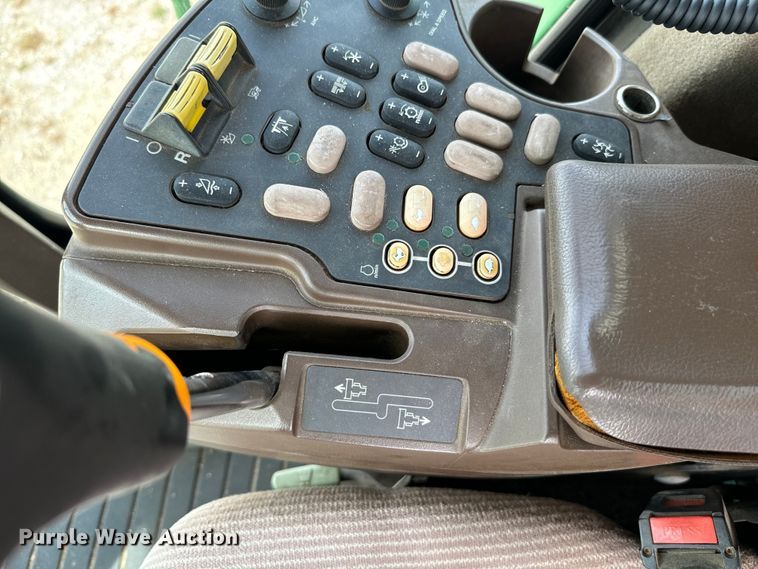 image for item EJ0389 2006 John Deere 9760 STS RWA combine