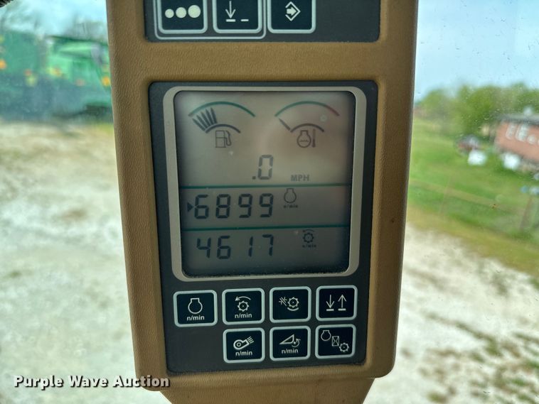 image for item EJ0389 2006 John Deere 9760 STS RWA combine