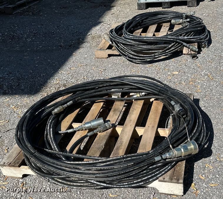 image for item EJ0537 (8) 40'L hydraulic hoses