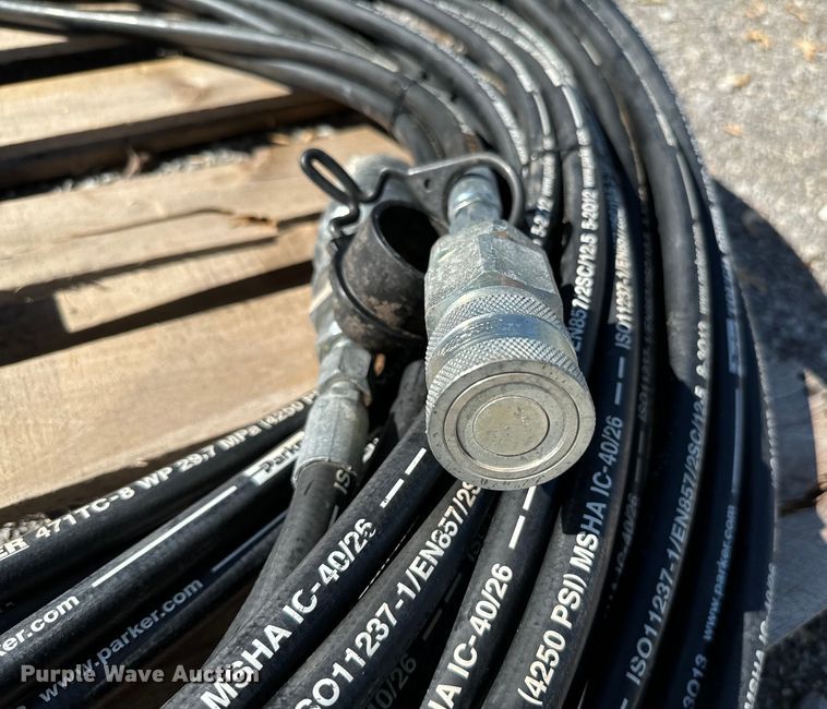 image for item EJ0537 (8) 40'L hydraulic hoses
