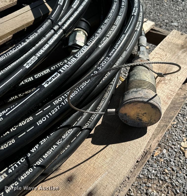 image for item EJ0537 (8) 40'L hydraulic hoses