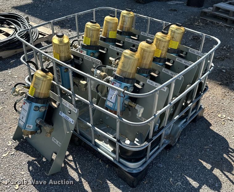 image for item EJ0538 (9) Fleetguard FH234 fuel filter units