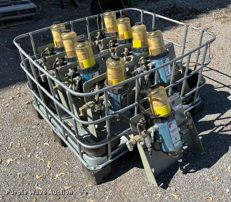 image for item EJ0538 (9) Fleetguard FH234 fuel filter units