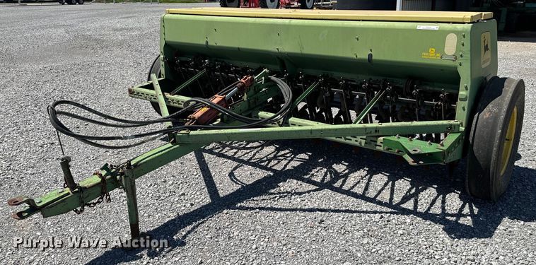 image for item EJ0552 John Deere 8350 grain drill