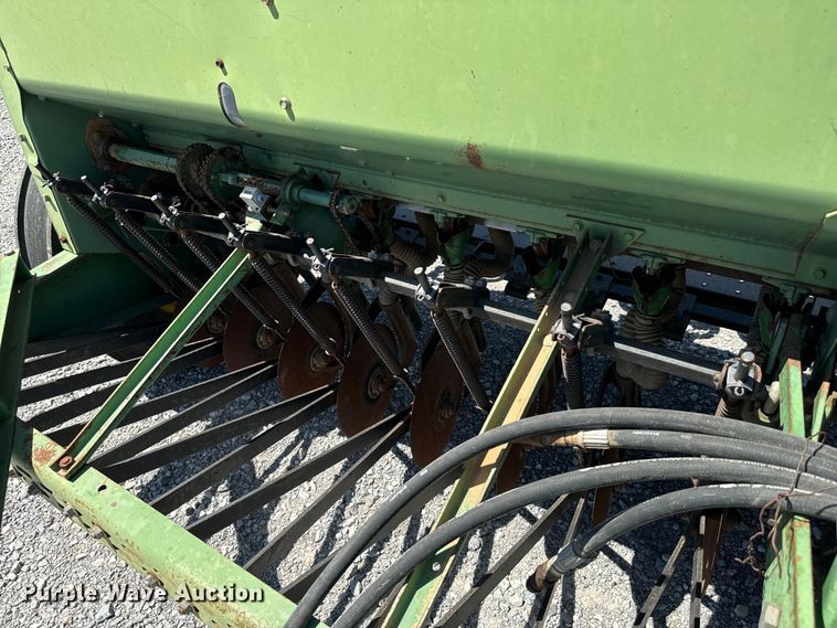 image for item EJ0552 John Deere 8350 grain drill