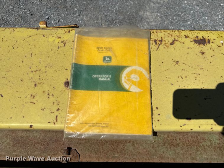 image for item EJ0552 John Deere 8350 grain drill