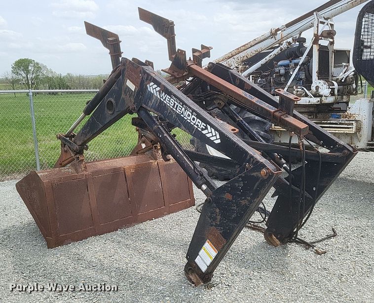 image for item EJ7925 Westendorf TA45 loader