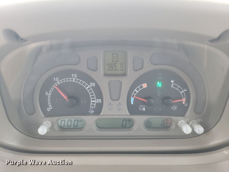 image for item EJ7946 2020 Case IH Maxxum 125 MFWD tractor