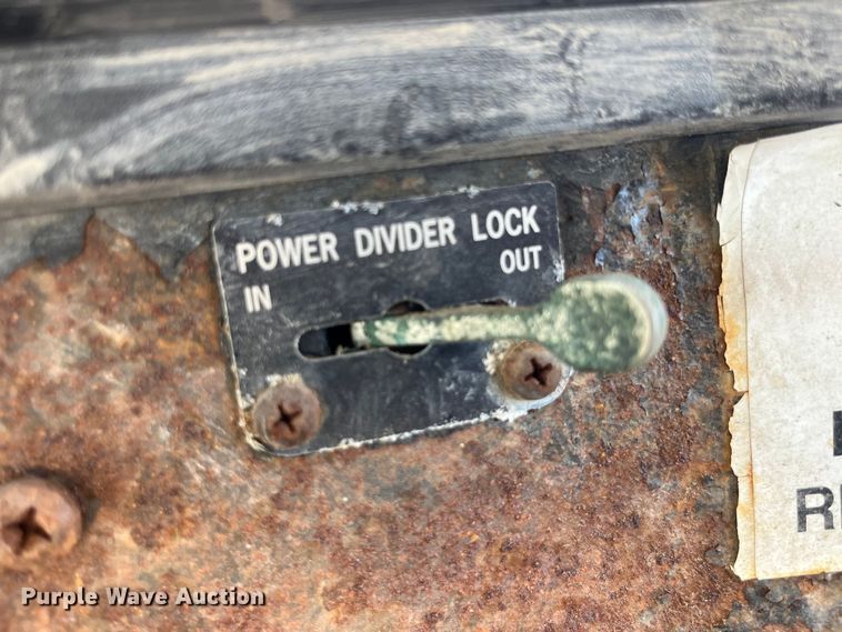 image for item LD9433 1999 International 8100 fertilizer delivery truck