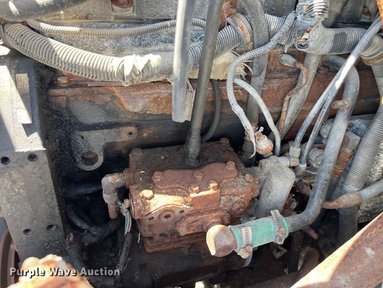 image for item LD9433 1999 International 8100 fertilizer delivery truck