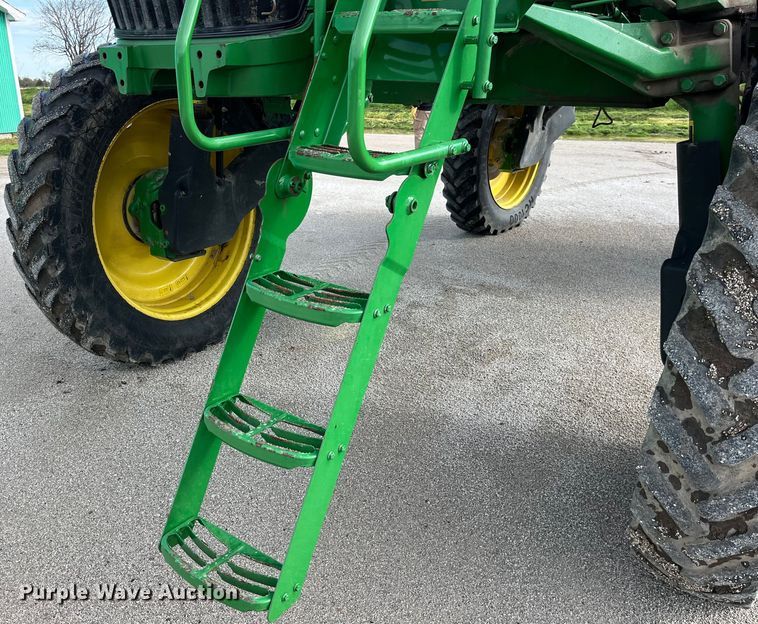 image for item LD9435 2008 John Deere  4730 sprayer