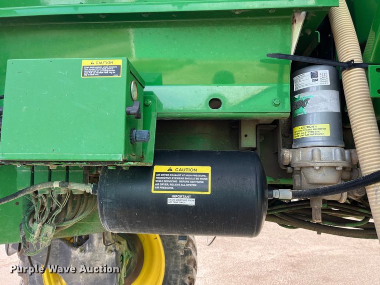 image for item LD9435 2008 John Deere  4730 sprayer