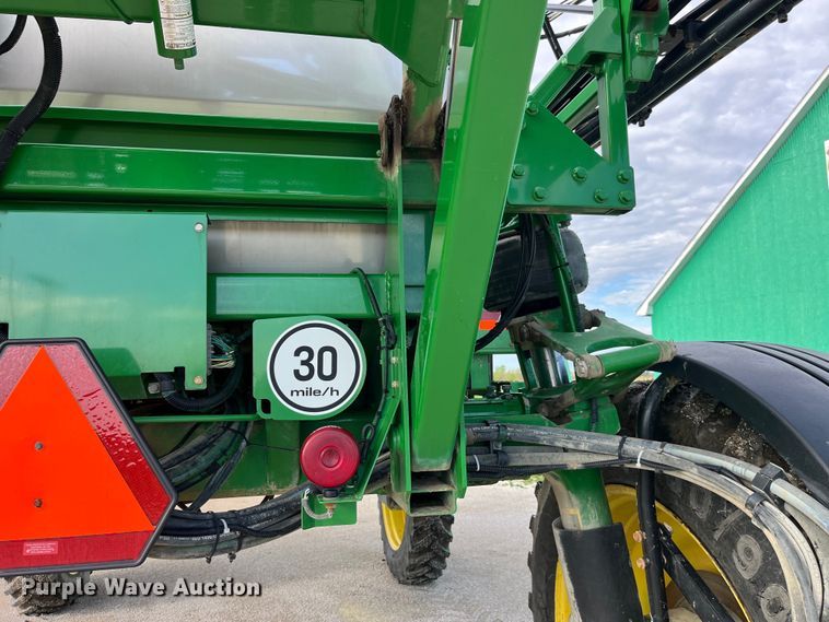 image for item LD9435 2008 John Deere  4730 sprayer