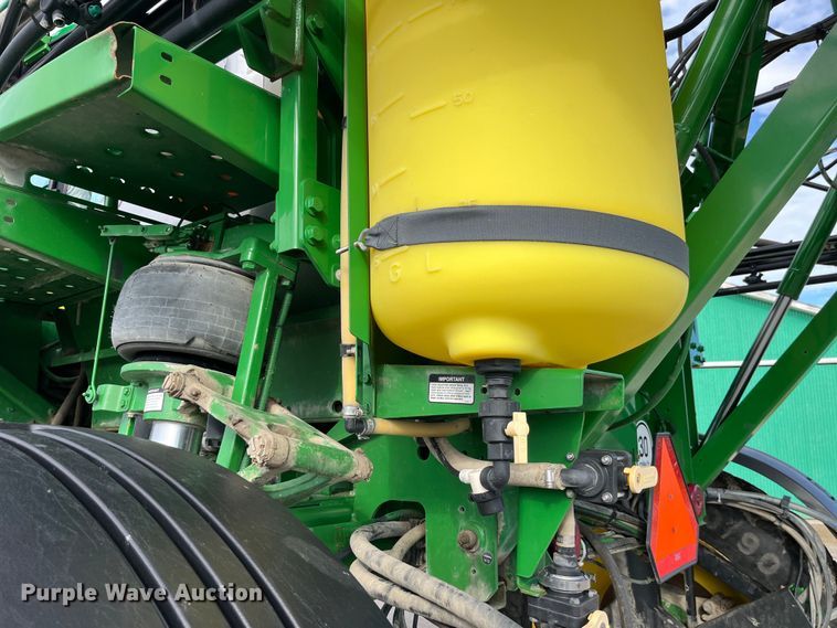 image for item LD9435 2008 John Deere  4730 sprayer