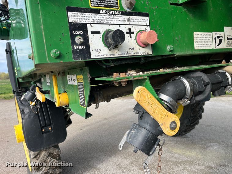 image for item LD9435 2008 John Deere  4730 sprayer