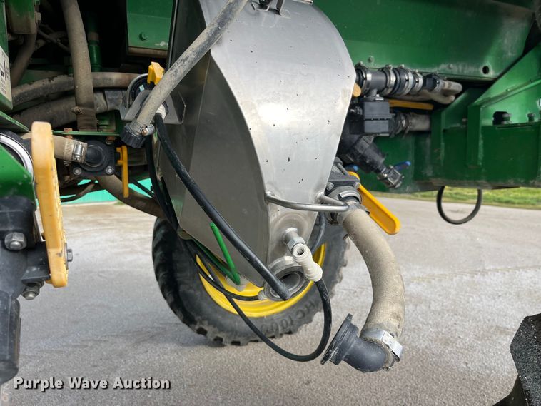 image for item LD9435 2008 John Deere  4730 sprayer