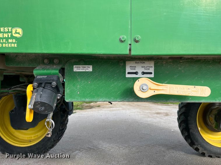 image for item LD9435 2008 John Deere  4730 sprayer