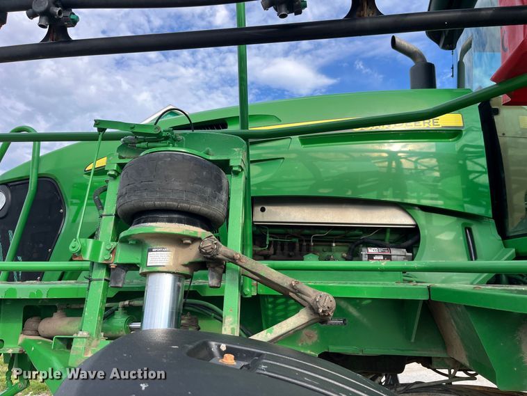 image for item LD9435 2008 John Deere  4730 sprayer