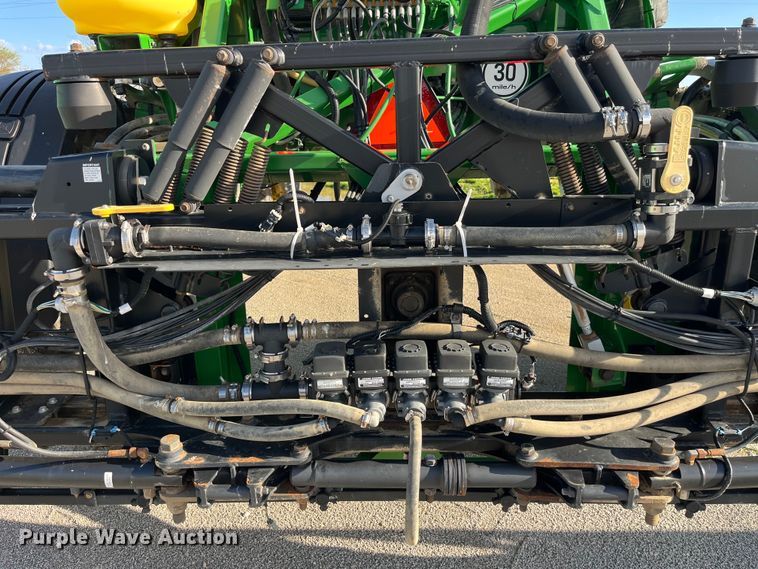 image for item LD9435 2008 John Deere  4730 sprayer