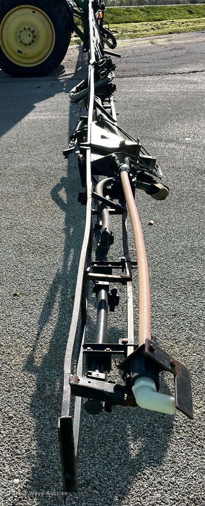 image for item LD9435 2008 John Deere  4730 sprayer