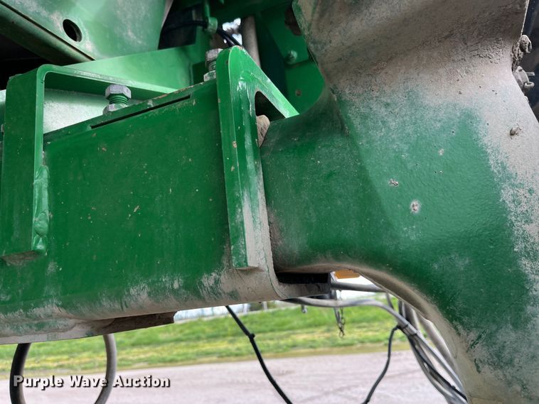 image for item LD9435 2008 John Deere  4730 sprayer