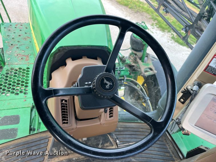 image for item LD9435 2008 John Deere  4730 sprayer