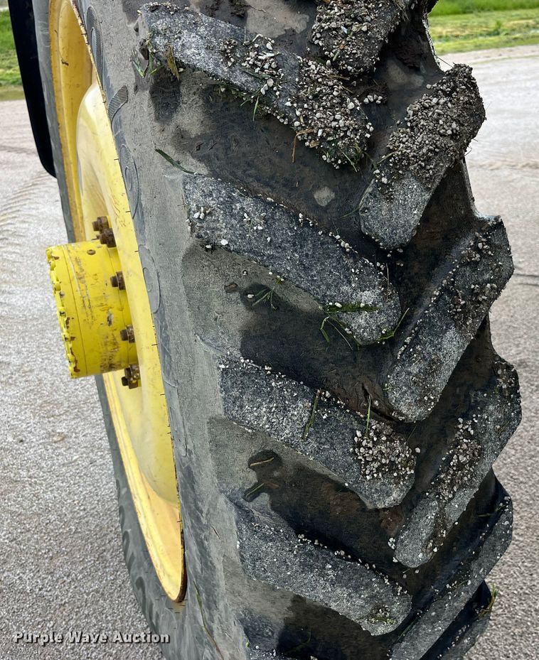 image for item LD9435 2008 John Deere  4730 sprayer