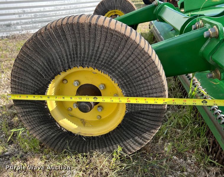 image for item LU9833 John Deere MX10 rotary mower