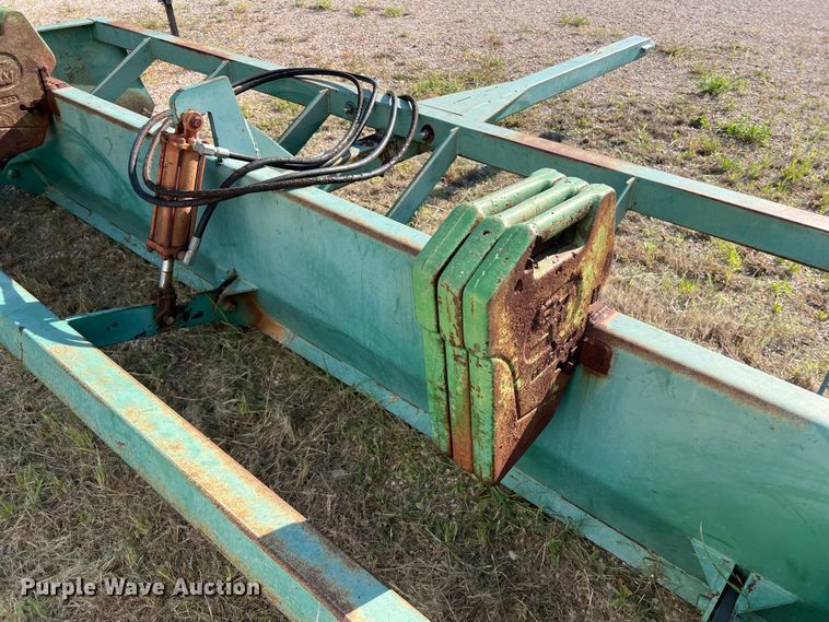 image for item LU9834 Box blade