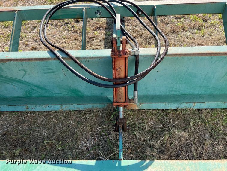 image for item LU9834 Box blade