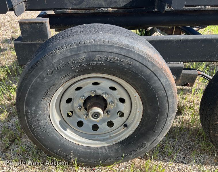 image for item LU9835 Diamond Resources hay bale trailer