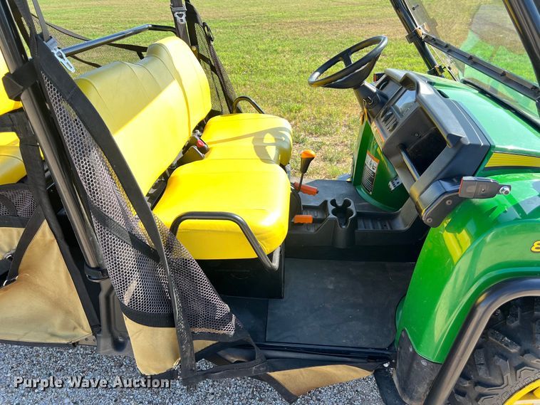 image for item LU9836 2015 John Deere Gator 825E utility vehicle