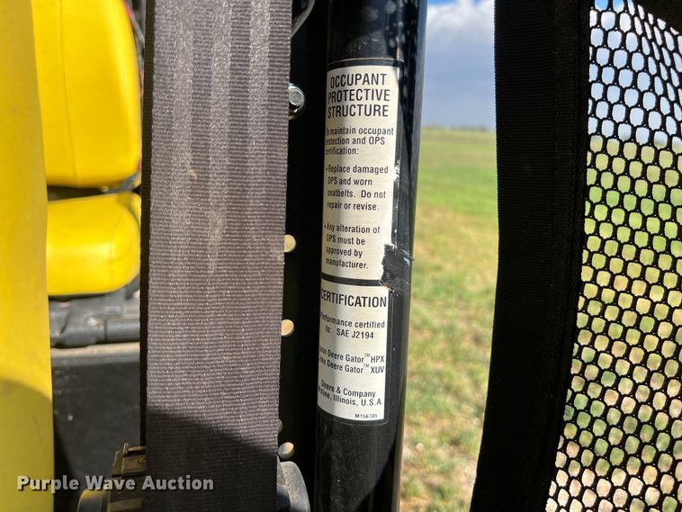 image for item LU9836 2015 John Deere Gator 825E utility vehicle