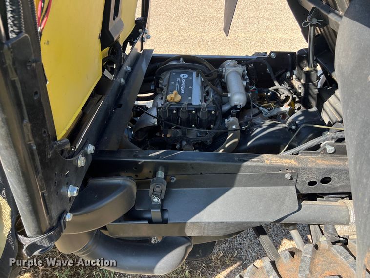 image for item LU9836 2015 John Deere Gator 825E utility vehicle