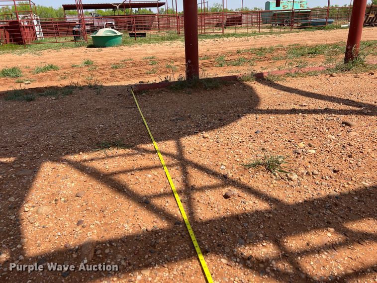 image for item LU9838 Feed storage bin