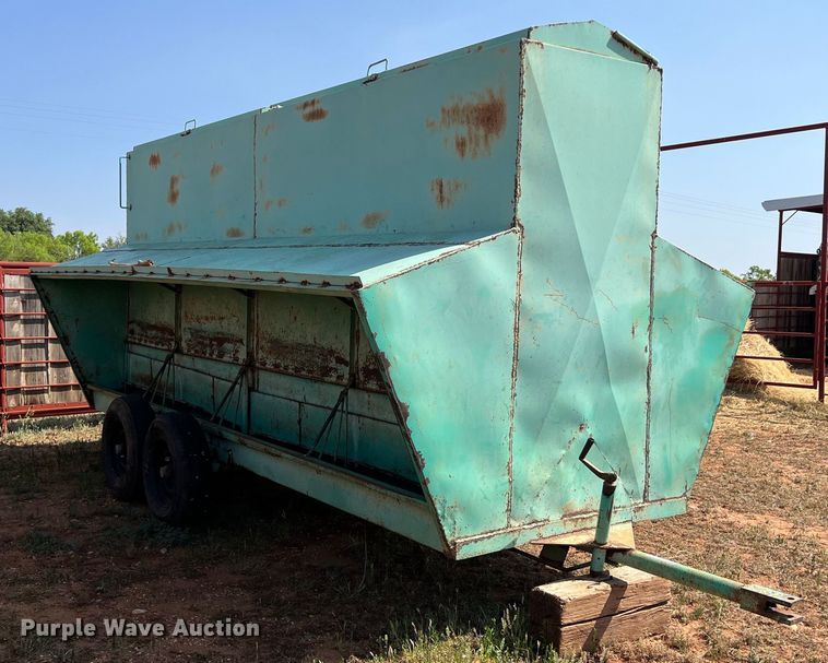 image for item LU9840 Creep feeder