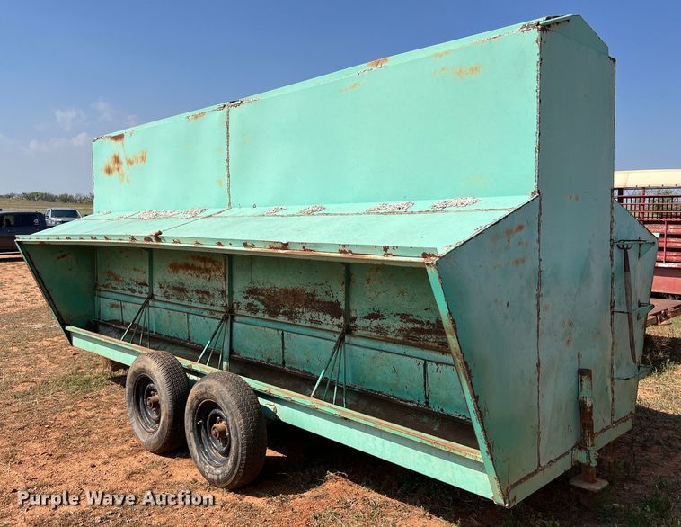 image for item LU9840 Creep feeder