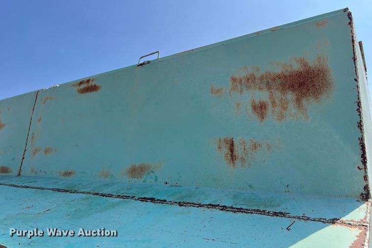 image for item LU9840 Creep feeder