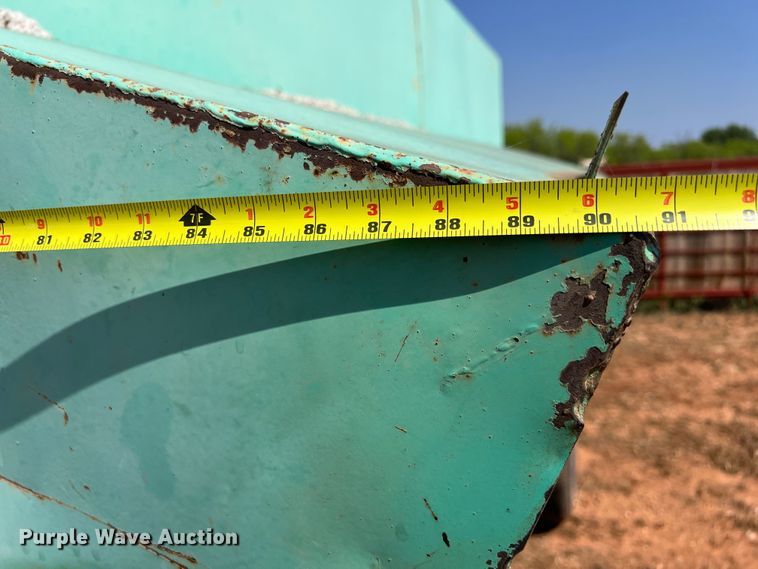 image for item LU9840 Creep feeder