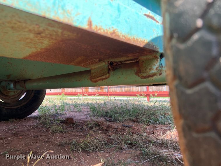 image for item LU9840 Creep feeder