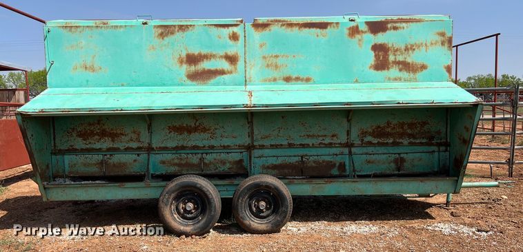 image for item LU9841 Creep feeder