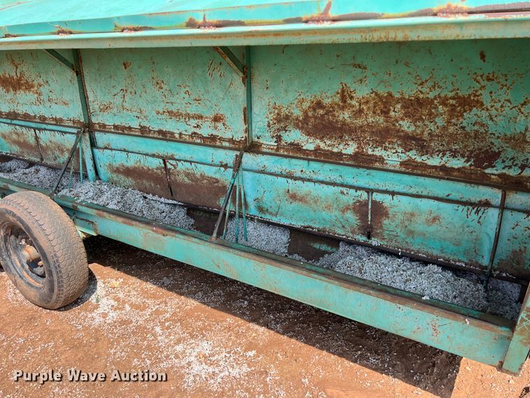 image for item LU9841 Creep feeder