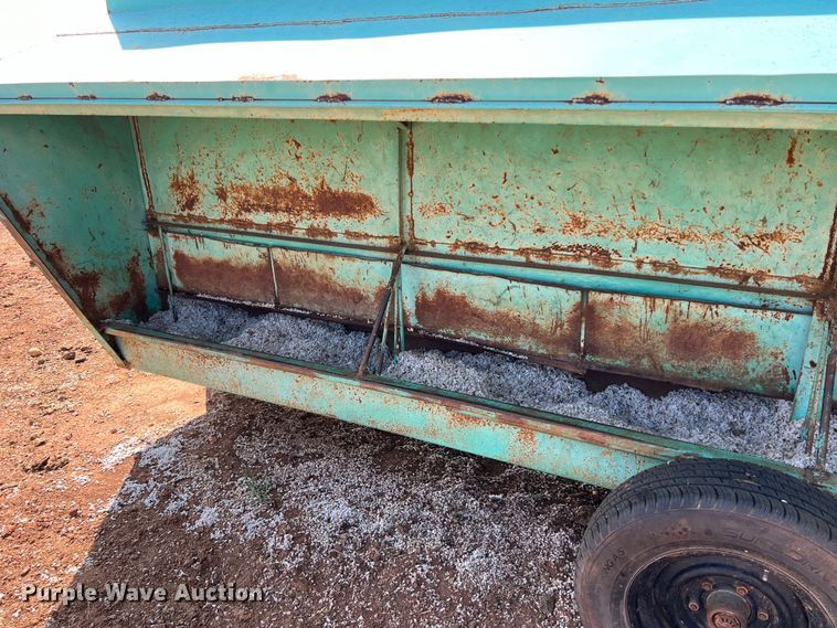 image for item LU9841 Creep feeder