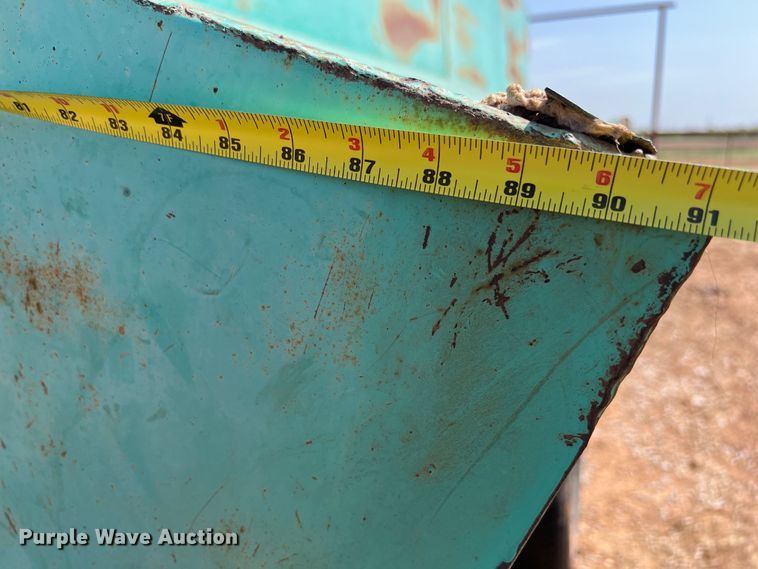 image for item LU9841 Creep feeder